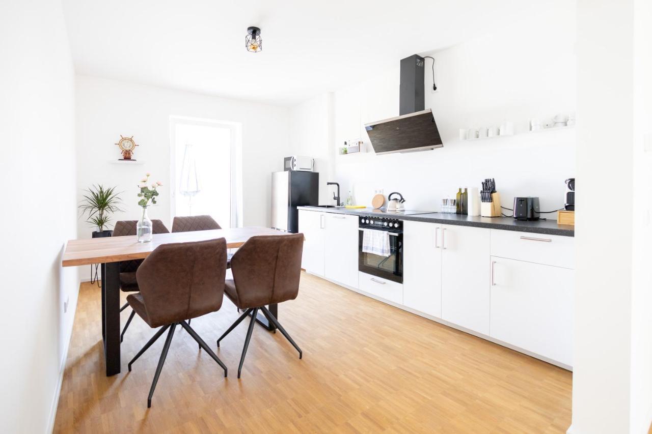 Ko-Living - Captain'S Suite - Altstadt - Mit Kueche, Smart Tv & Balkon - 6P Halle  المظهر الخارجي الصورة